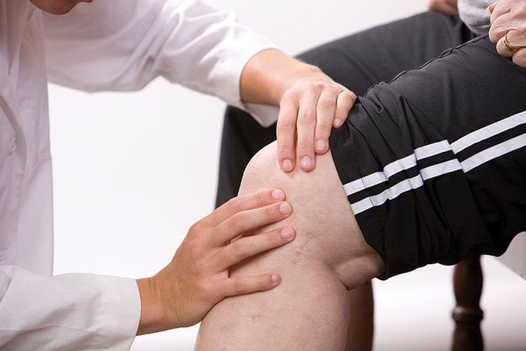 Common Knee Pain Explained. 1 Common Knee Pain Explained.